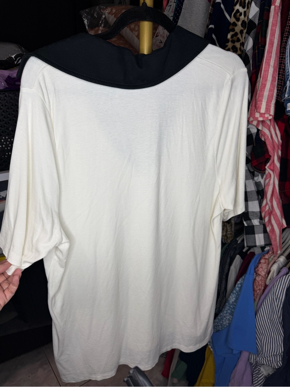 Ava & Viv White Ribbed Top with Black Trim - Picture 3 of 4